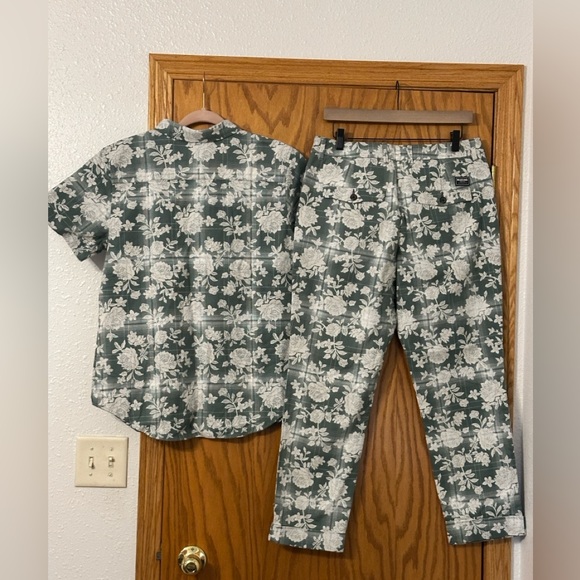 Wildfang The Essential Button Up and Trouser Set - NWT - M (8) - Picture 2 of 16